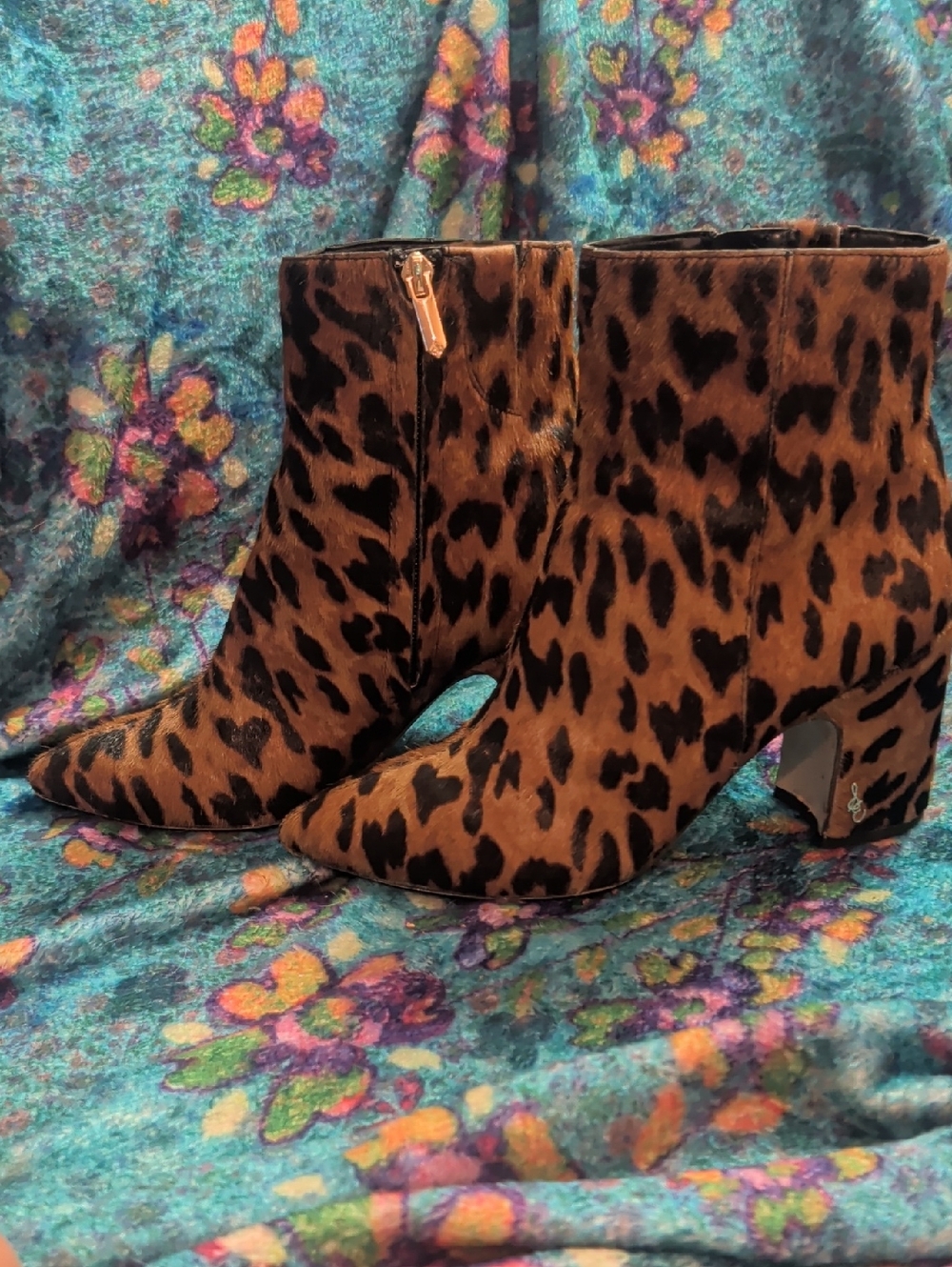 6.5 Sam Edelman Leopard Print Ankle Boots in Brown and Black.  Block Heel. - Picture 11 of 11